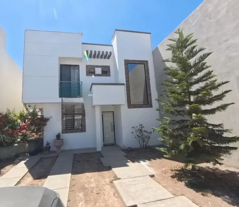 Excelente Casa en Venta Fracc. Ampliación Viñedos