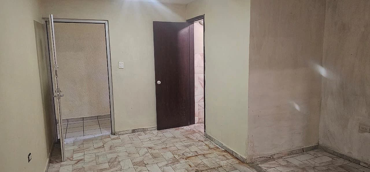 OFICINA, CÉNTRICO Y ESPACIOSO