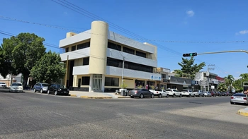 9_2609 | EDIFICIO OFICINAS en esquina con 2 locales en planta baja zona Centro de Los Mochis | Integralia Grupo Inmobiliario