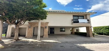 13_2963 | En Renta Hermosa Casa Amueblada, Colonia Scally | Integralia Grupo Inmobiliario