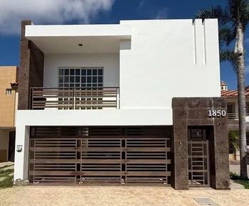 5_2983 | CASA EN VENTA FRACC LOS ALMENDROS | Integralia Grupo Inmobiliario